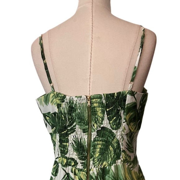 TAYLOR Women's Printed Tiered Maxi Dress - Picture 10 of 10